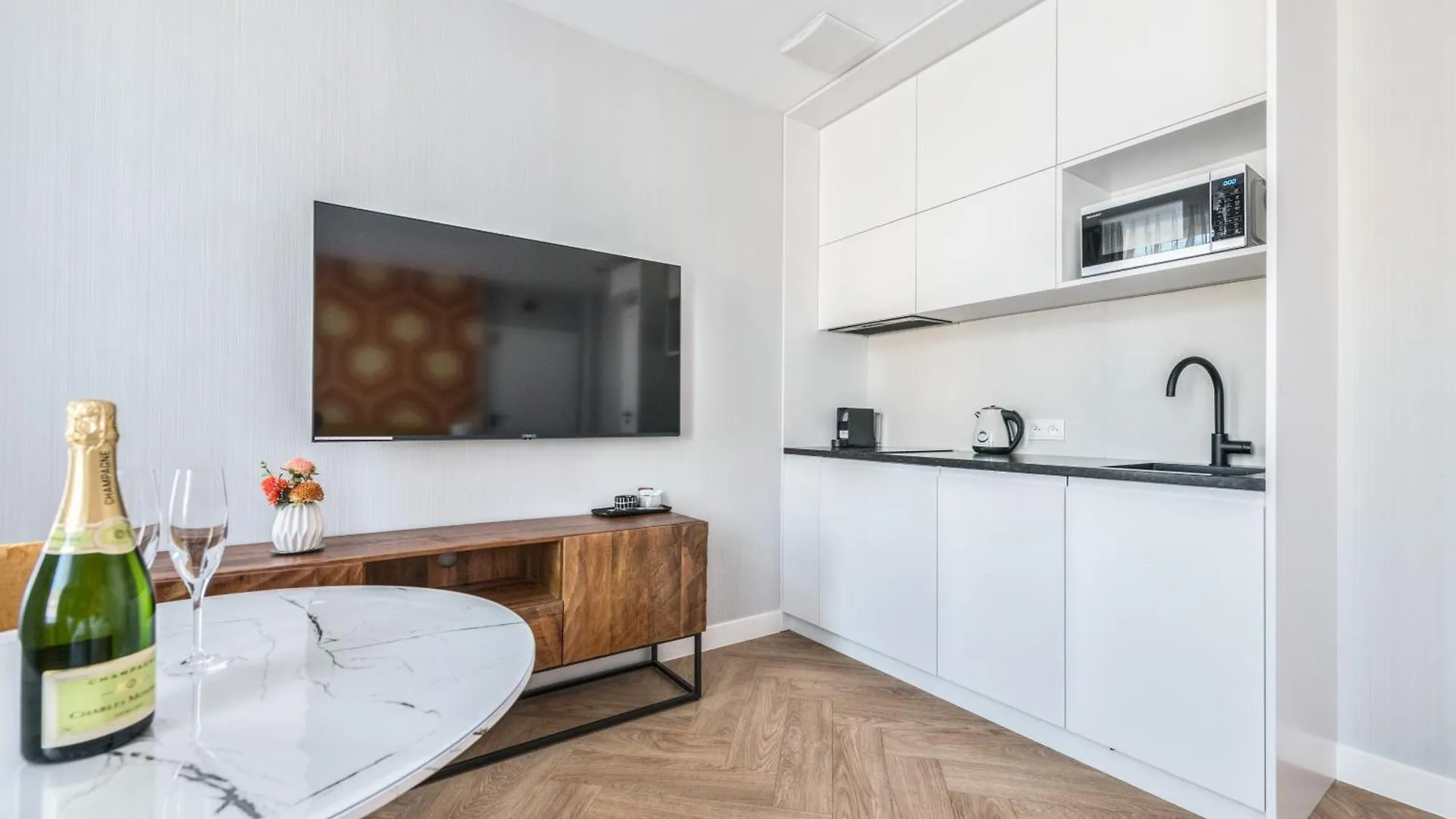 Retro Boutique By Northside Apartments Danzica Polonia