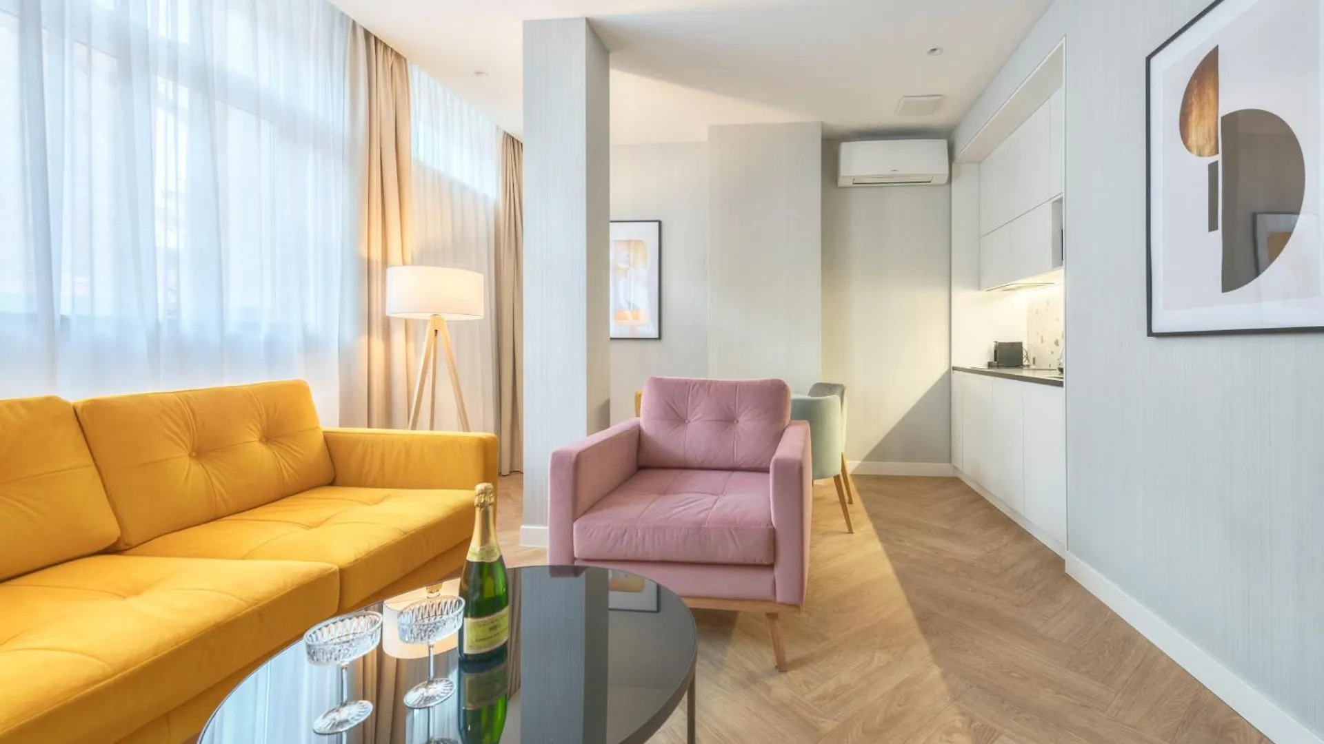 Retro Boutique By Northside Apartments Gdansk
