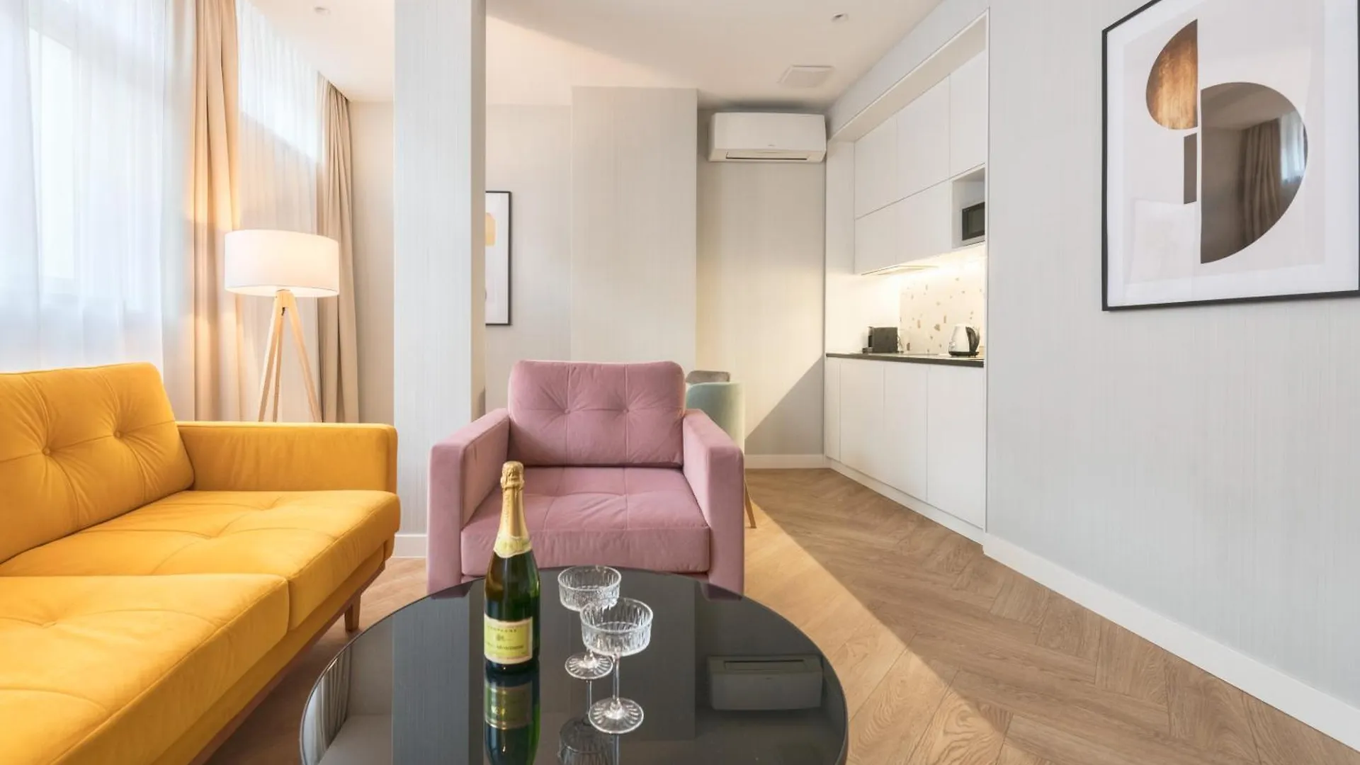 Retro Boutique By Northside Apartments Danzica